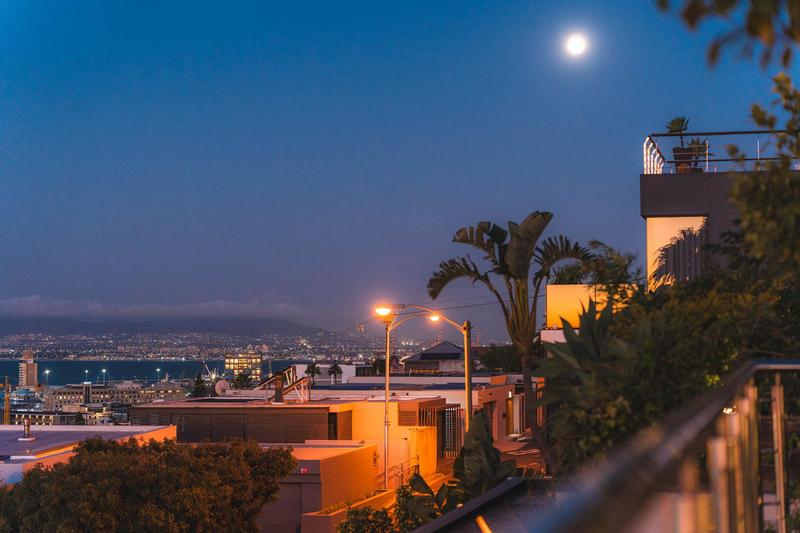 4 Bedroom Property for Sale in Green Point Western Cape